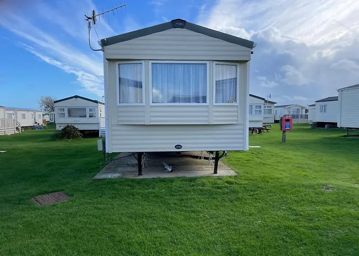 8 Berth Family Caravan Selsey West Sussex