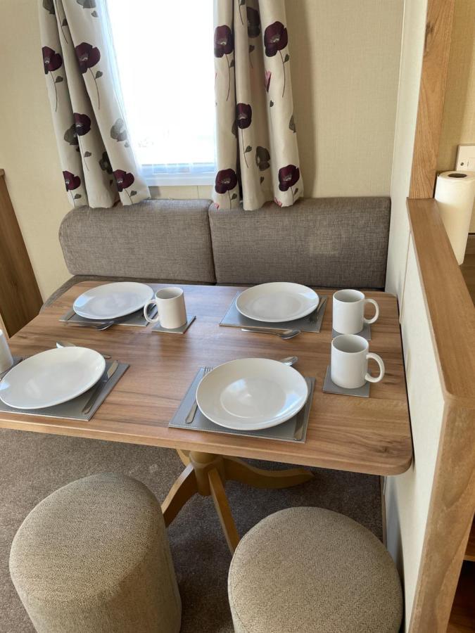 8 Berth Family Caravan West Sussex Apartment Selsey