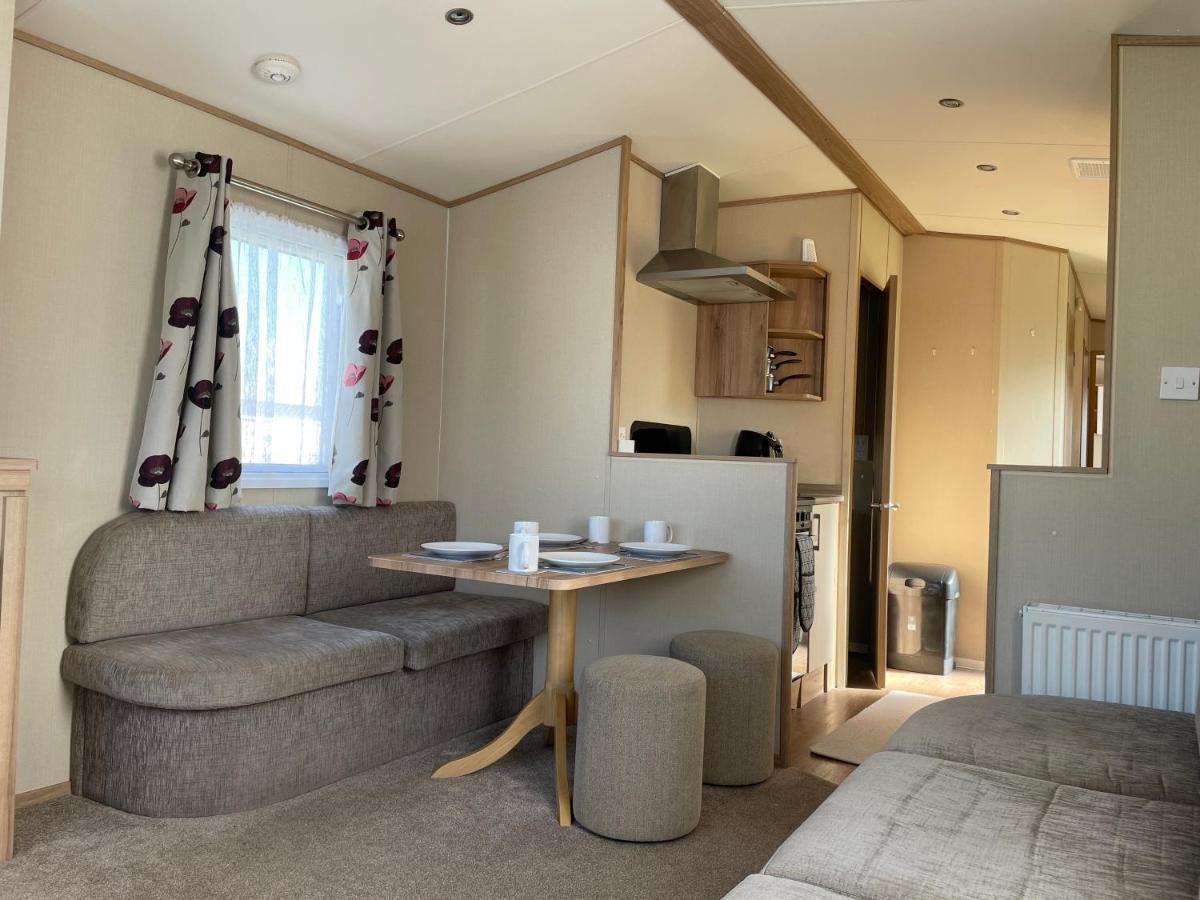 8 Berth Family Caravan West Sussex Apartment Selsey